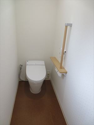 ご夫婦の会話が楽しめる明るい空間に ご夫婦の会話が楽しめる明るい空間に